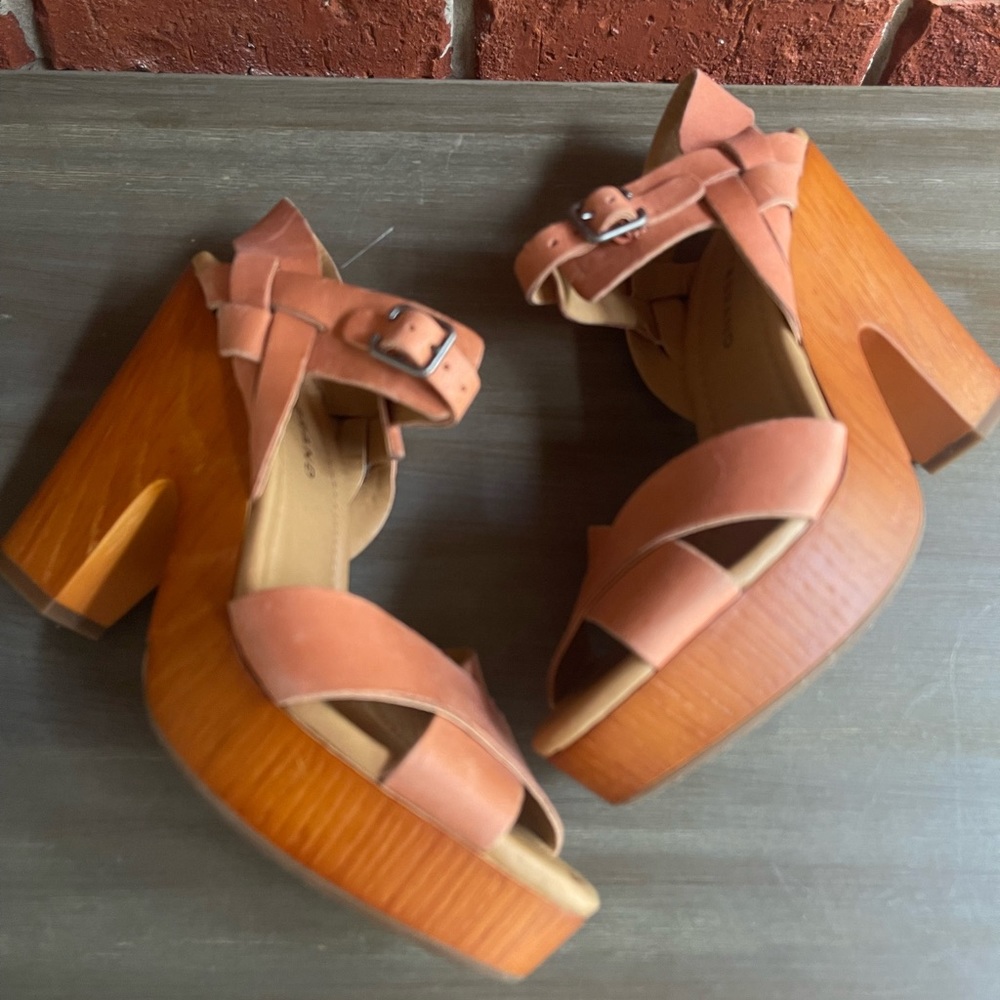 🌞Lucky Brand Nova Peony Platform Sandal